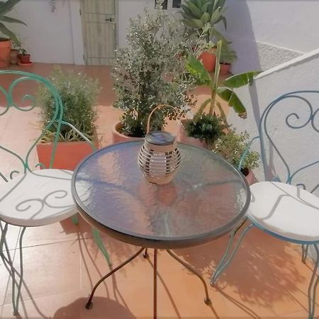 Cozy Apartment With Private Courtyard Barcarena Extérieur photo