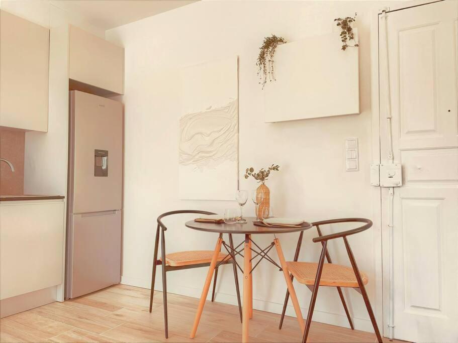 Cozy Apartment With Private Courtyard Barcarena Extérieur photo