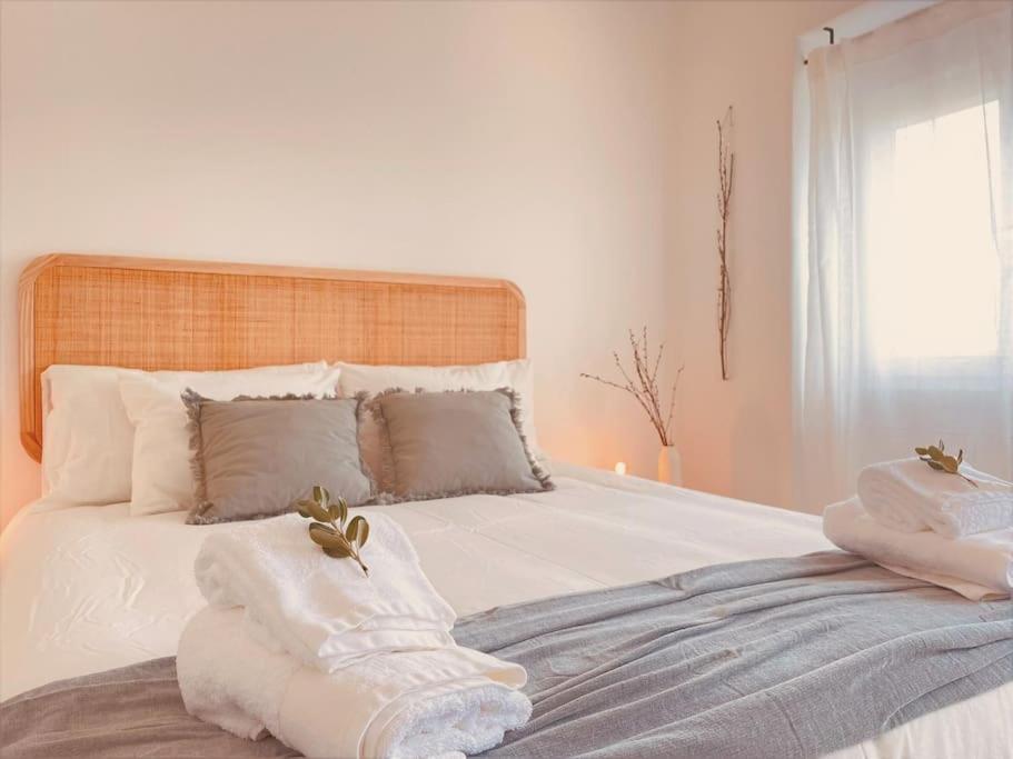 Cozy Apartment With Private Courtyard Barcarena Extérieur photo